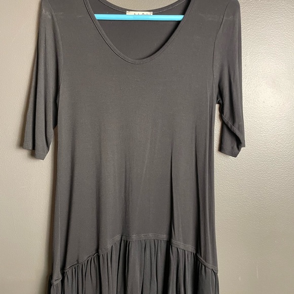 676. Audge Podge Super Soft Top w/Ruffled Hem - Picture 2 of 7